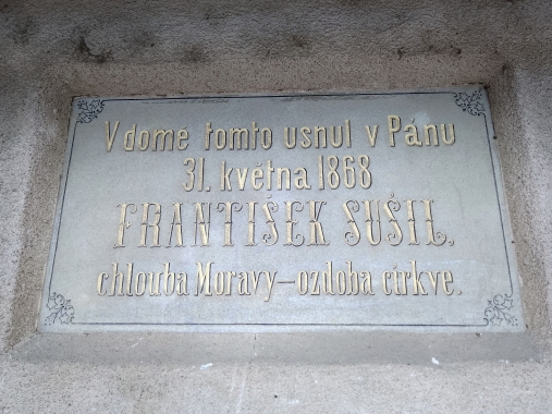 Pamětní deska Františka Sušila v Bystřici pod Hostýnem