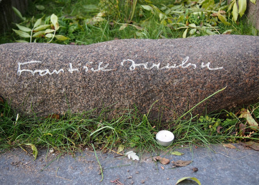 Hrob Františka Hrubína