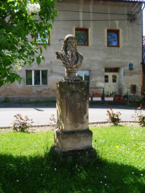 Busta Jana Amose Komenského ve Bdíně