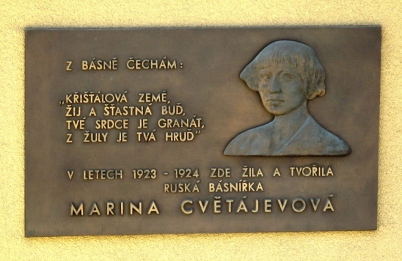 Pamětní deska Mariny Cvetajevové v Praze  