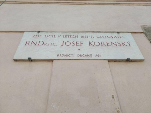 Pamětní deska Josefa Kořenského v Radnicích – I