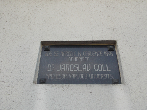 Pamětní deska Jaroslava Golla v Chlumci nad Cidlinou