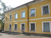 Budova čp. 60 po přestavbě v roce 1979 s tzv. bieblovnou v patře
