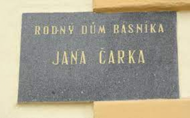 Pamětní deska Jana Čarka v Heřmani