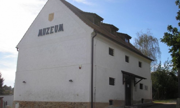 Muzeum tradic obce Soutice – expozice Vojtěcha Zamarovského 