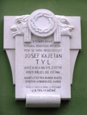 Pamětní deska Josefa Kajetána Tyla v Jičíně  