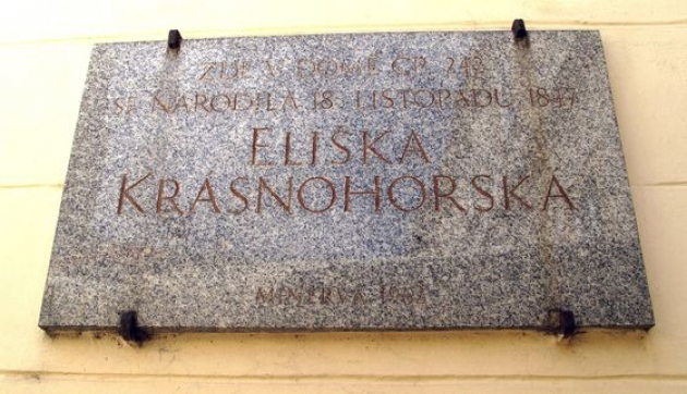 Pamětní deska Elišky Krásnohorské v Praze v Husově ulici
