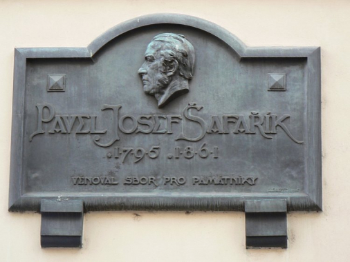 Pamětní deska Pavla Josefa Šafaříka v Karlově ulici v Praze