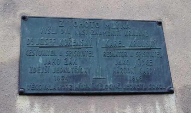 Pamětní deska Josefa Kořenského a Františka Karla Krouského v Krnsku