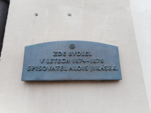 Pamětní deska Aloise Jiráska v Litomyšli – bydliště v letech 1874–1876