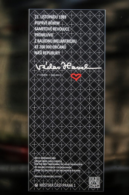 Pamětní deska Václava Havla v Praze – palác Melantrich
