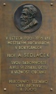 Pamětní deska Augusta Sedláčka v Rokycanech 