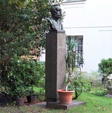 Pomník Zikmunda Wintra v Rakovníku
