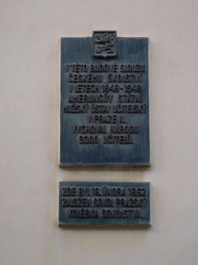 Pamětní deska na činnost Karla Slavoje Amerlinga v Praze