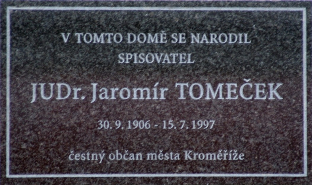 Pamětní deska Jaromíra Tomečka v Kroměříži