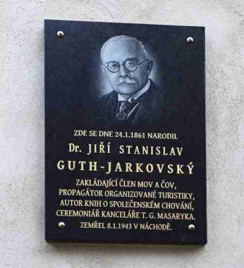 Pamětní deska Jiřího Stanislava Gutha-Jarkovského v Heřmanově Městci