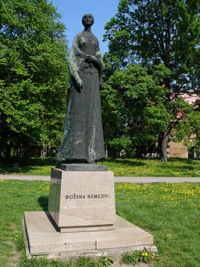 Socha Boženy Němcové v Olomouci