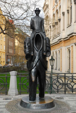 Pomník Franze Kafky v Praze