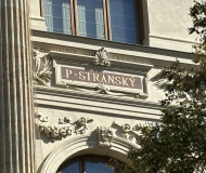 Jméno Pavla Stránského ze Záp na fasádě Národního muzea